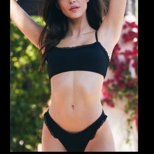 Packing Black Ruffle & Polka Dot Bikini